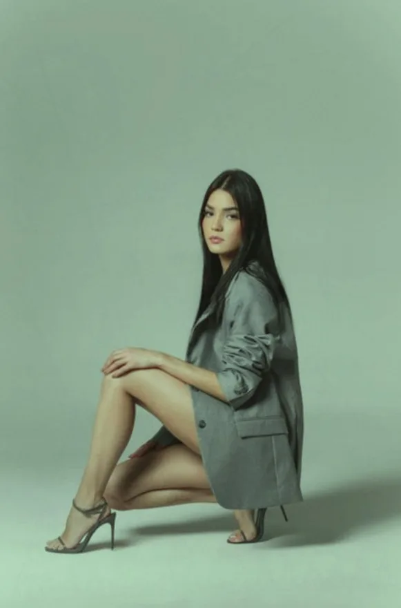 Bella